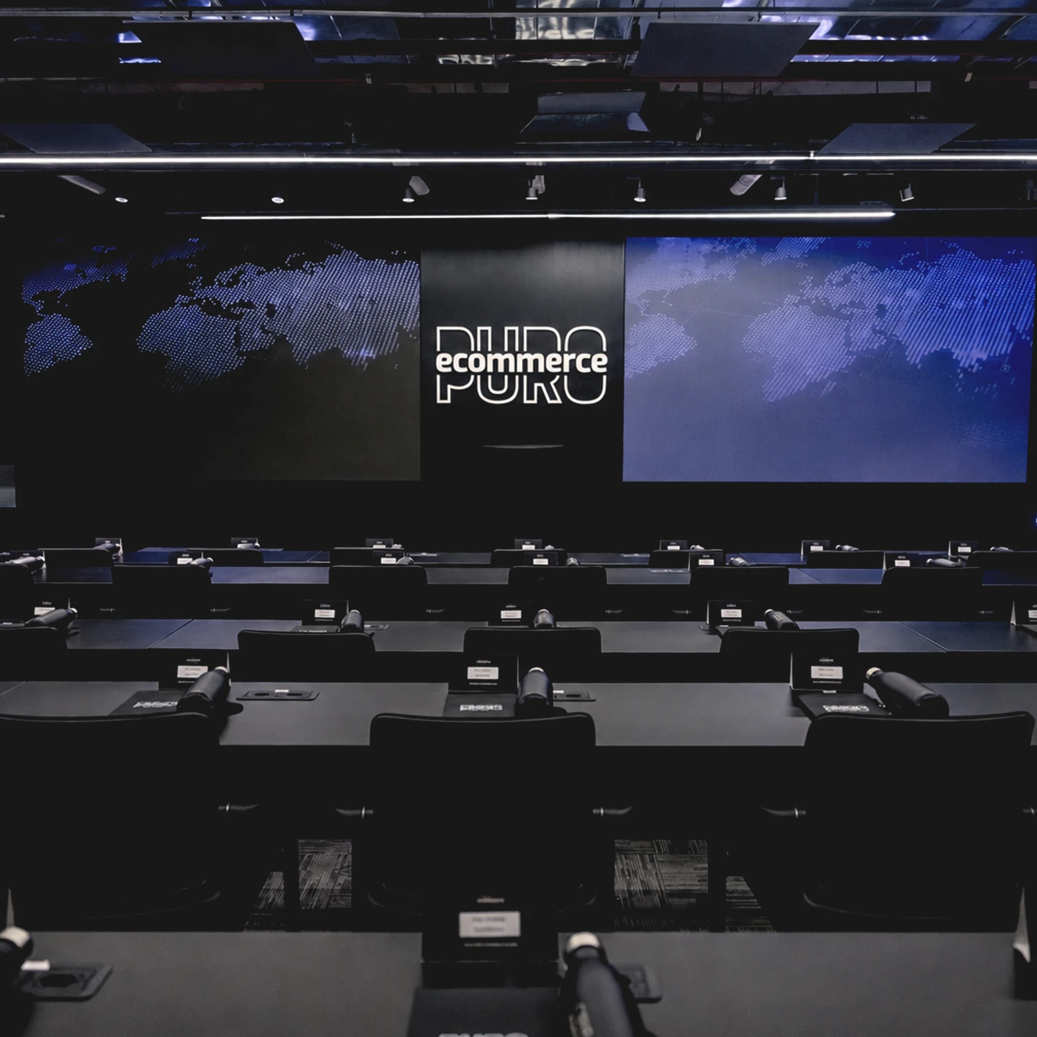 Auditório premium com telões